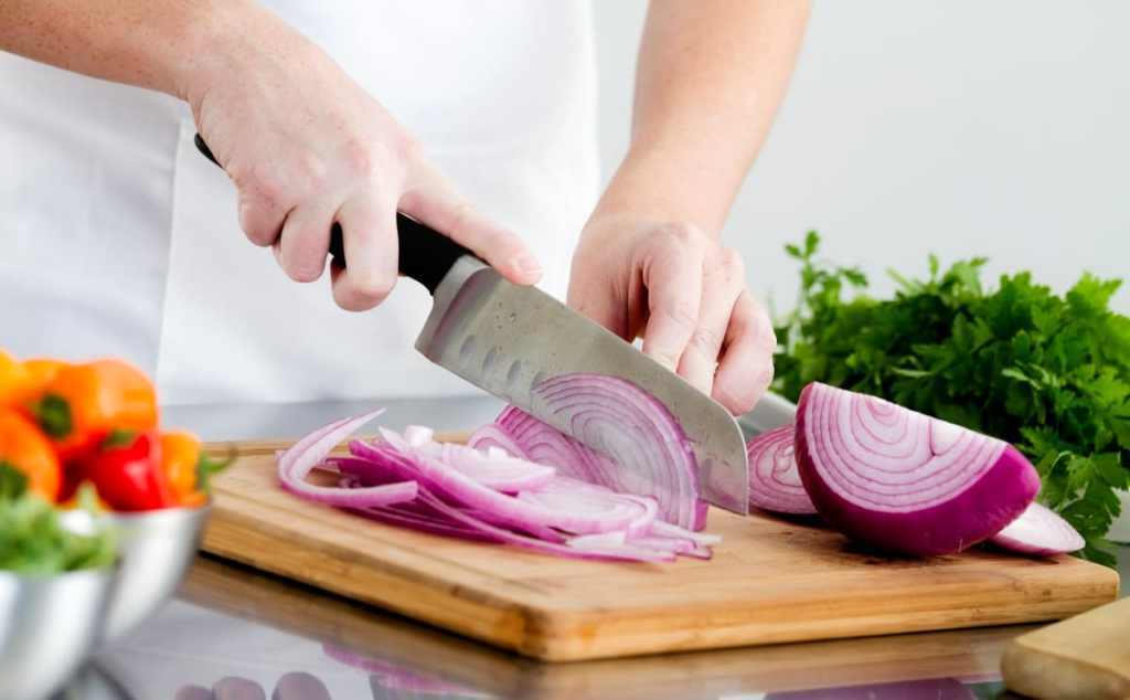 Will you cry when you cut an onion?  I'll show you how to cut it without tears